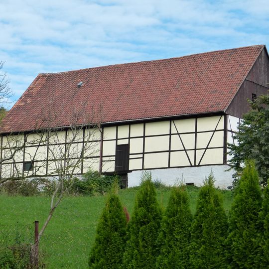 Zweiseithof mit Wohnstallhaus und Scheune Mittelweg 20