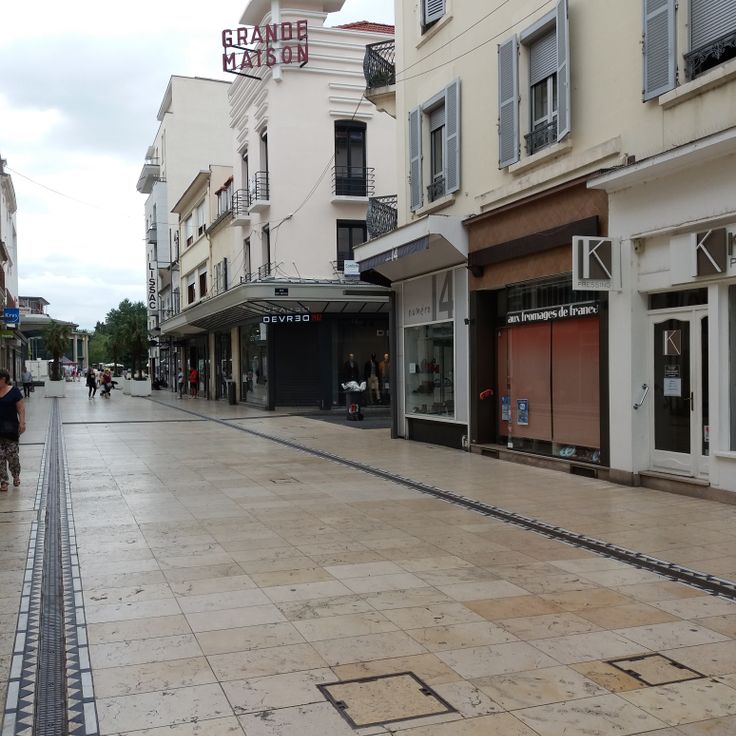 Rue de l'Hôtel des Postes