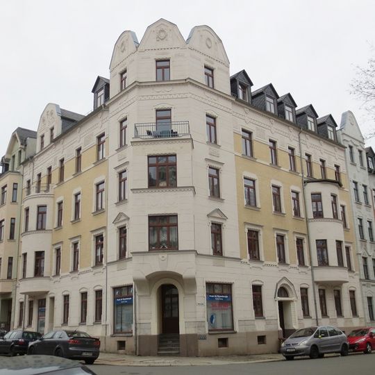 Mietshaus in geschlossener Bebauung in Ecklage Vettersstraße 24