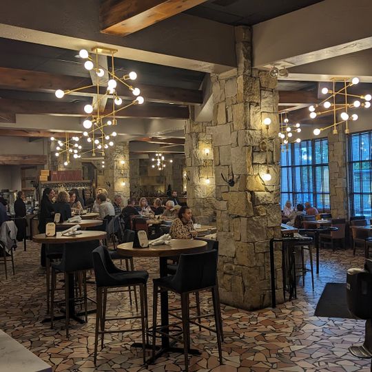 YaYa's Euro Bistro