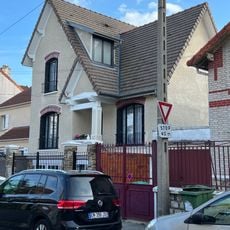 Maison, 37 rue Montaigne