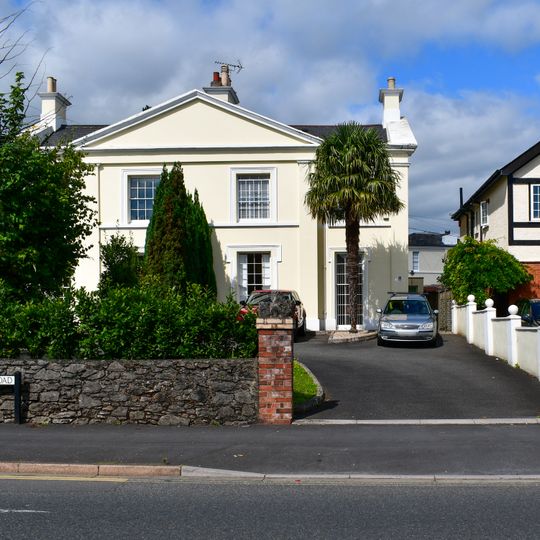 8 And 10, Courtlands Road