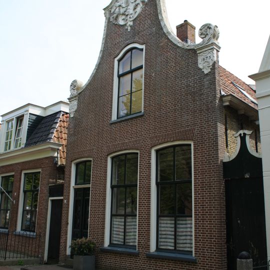 Raadhuisstraat 6, Balk