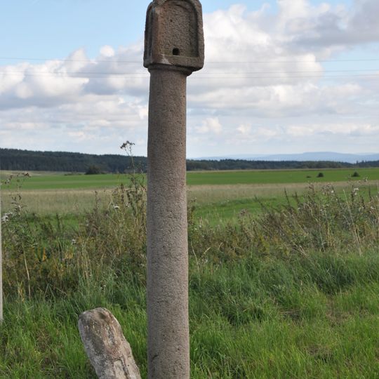 Boží muka se smírčím křížem