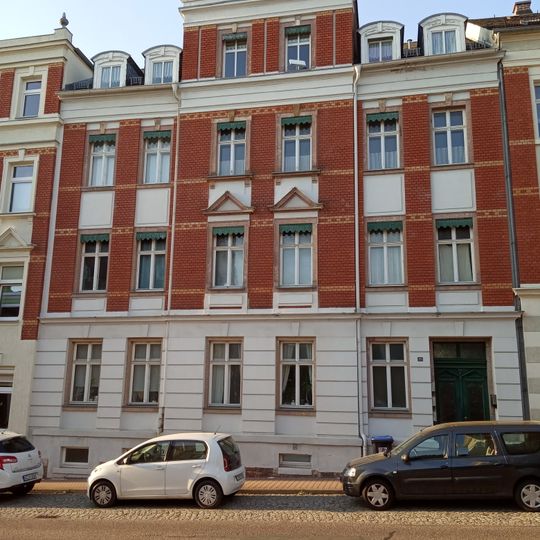 Mietshaus in geschlossener Bebauung Winklerstraße 28