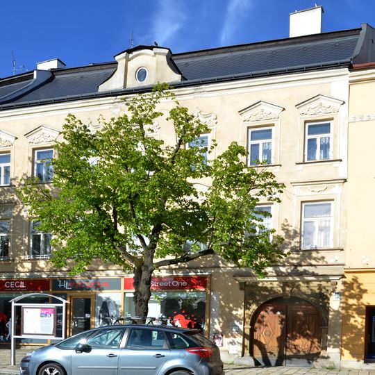 Masarykovo náměstí 19