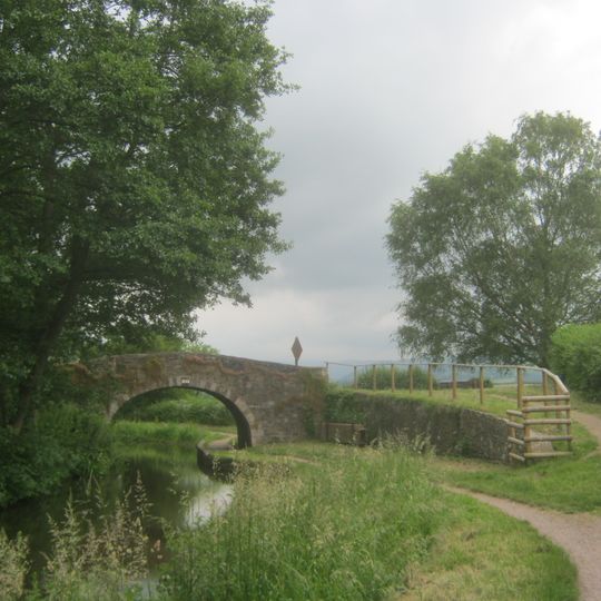 Bridge 105 over the Brecknock & Abergavenny Canal including Iron Sign