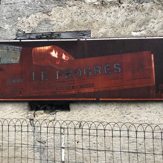 Ghost sign Le Progrès