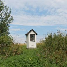 Kaplička ve Šléglově u polní cesty