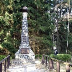 Památník osvobození v Malé Bělé / Klokočce