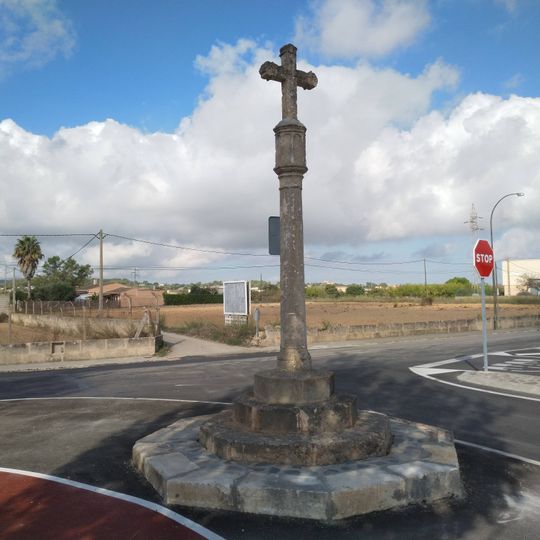 Cruz D`es Pou D`amunt