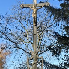 Kříž poblíž domu 9 v Lipnici