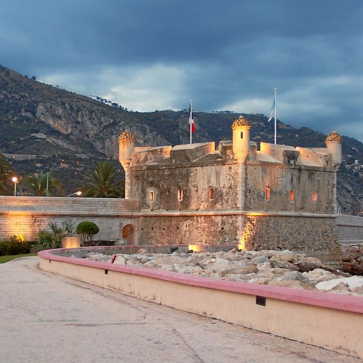 Le Bastion Museo Jean Cocteau