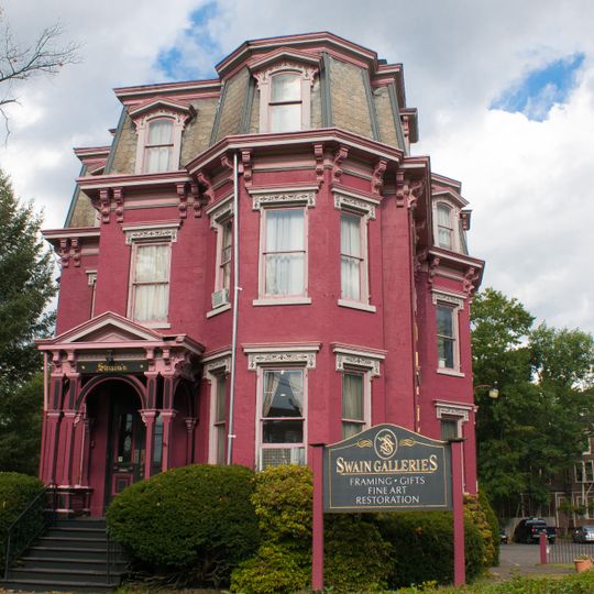 Crescent Area Historic District