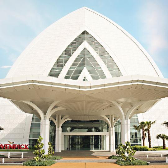 Movenpick Hotel & Convention Centre Klia