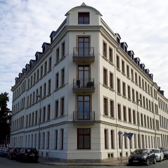 Mietshaus Dohnanyistraße 1
