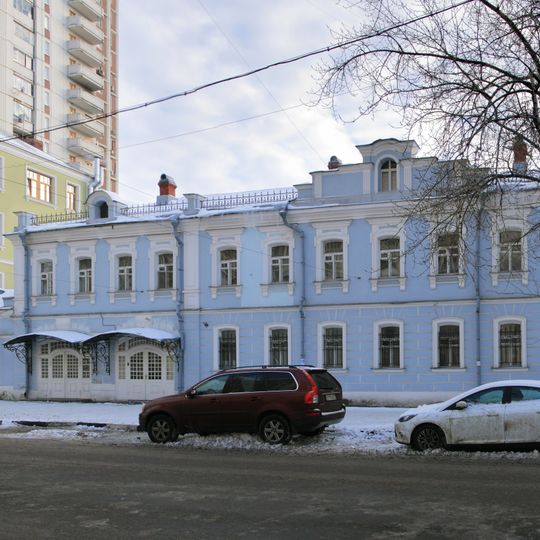 Shkolnaya Street 46
