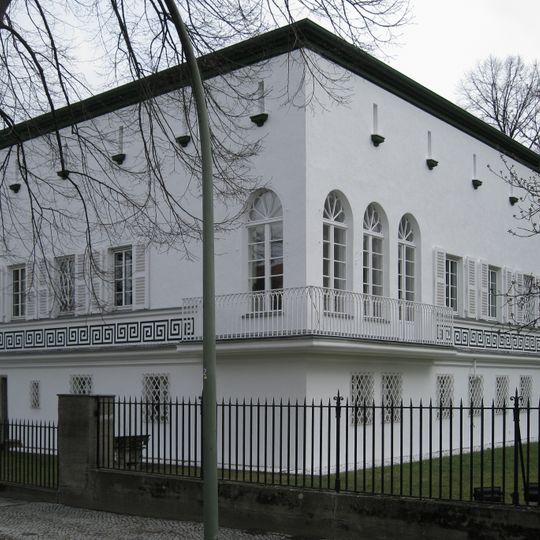 Landhaus Binger Straße 51 & 52