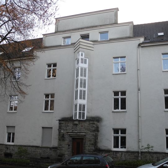 Bayreuther Straße 25