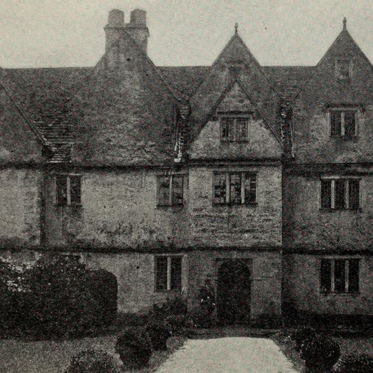 Doughton Manor And Gate Piers To North