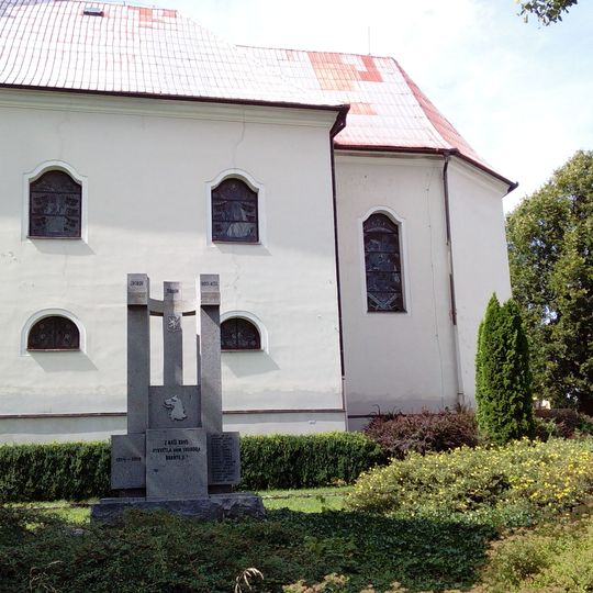 Pomník padlým v I. sv. válce ve středu Mrákova