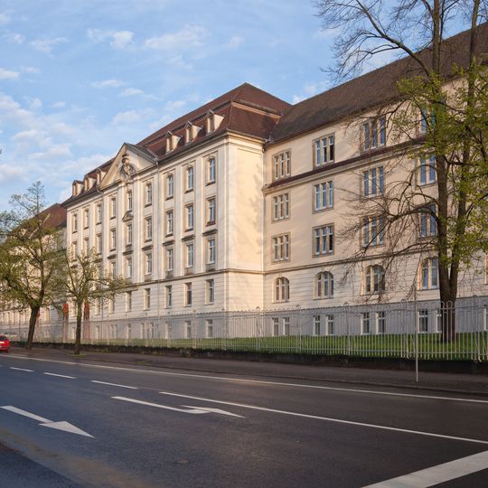 König-Friedrich-August-Kaserne