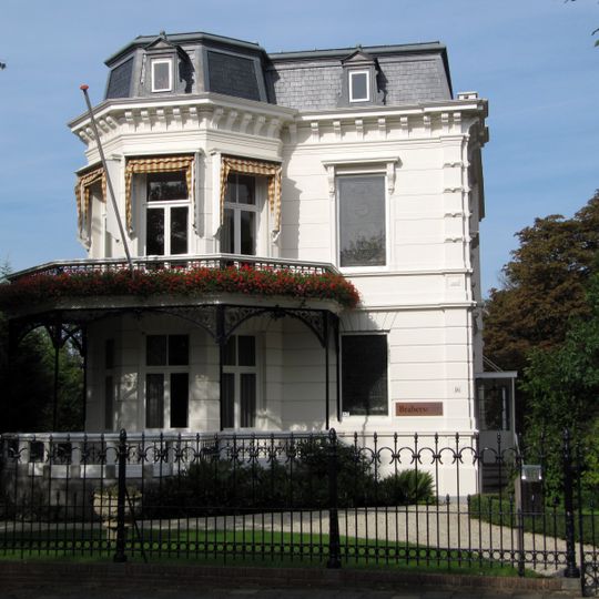 Villa Dennenoord