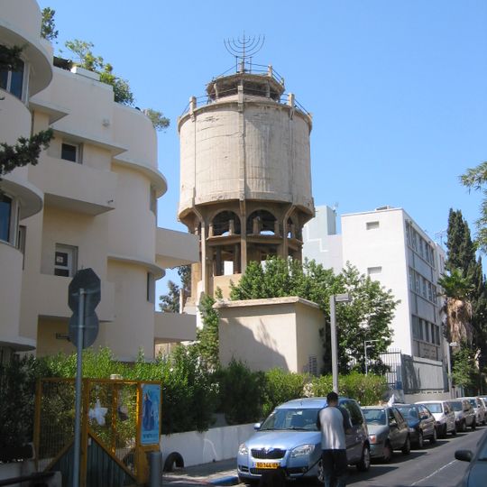 Mazeh water tower