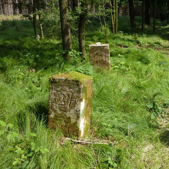 Sächsisch-Preußischer Grenzstein: Pilarpaar Nr. 24