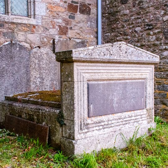 Rogers Chest Tomb East Of South Aisle Of Church Of St Paul