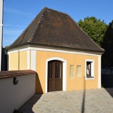 Friedhofskapelle Schloßstraße 1 in Nassenfels