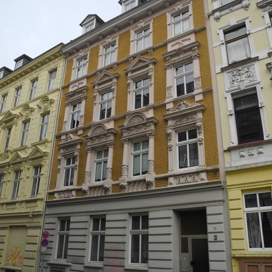 Pestalozzistraße 3