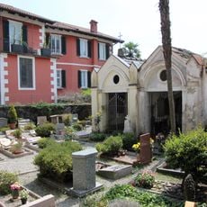 Cemetery of Isola Superiore