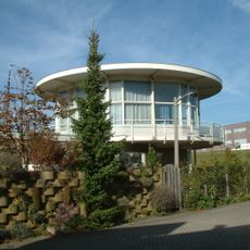 Ontvangstgebouw van de firma De Vries Robbé