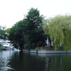 Sunbury Court Island