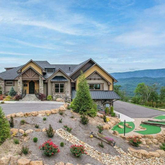 Bear Camp Cabin Rentals