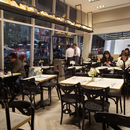 Maison Kayser Manacar