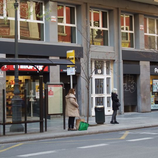 Edificio en Avenida del Oeste 32, Valencia