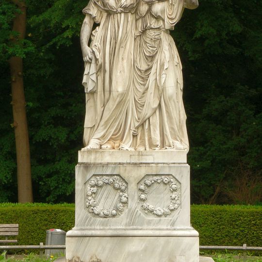 Königinnendenkmal