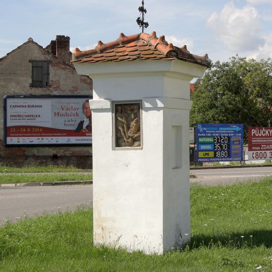 Boží muka u křižovatky Znojmo-Mikulov-Brno