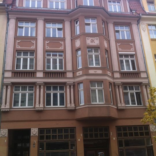 Wohn- und Geschäftshaus Karl-Marx-Straße 12