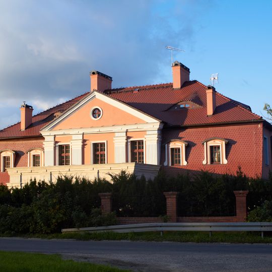 Dwór w Brzóstkowie